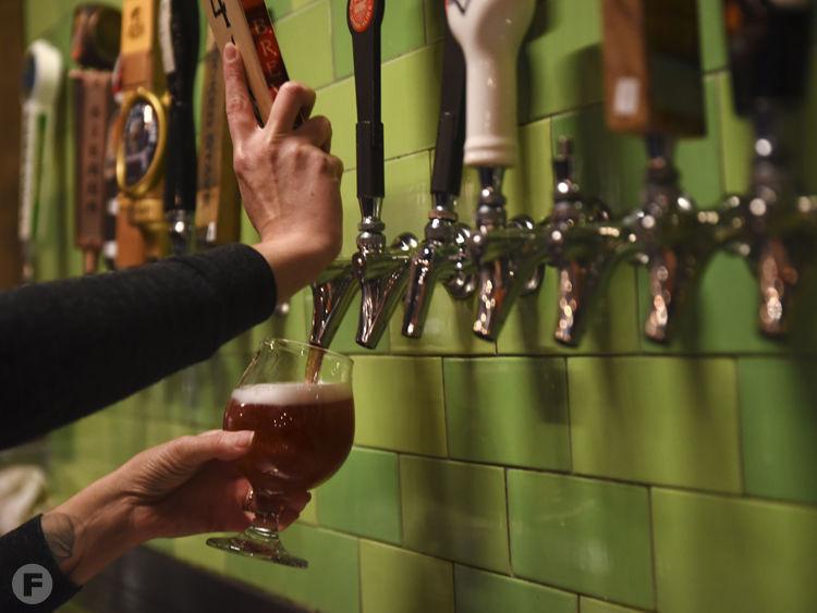 Bar Program - Beer: Bier Station